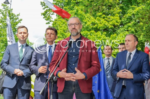  06.05.2016 WARSZAWA <br />KONFERENCJA LIDEROW PARTII OPOZYCYJNYCH I KOD W WARSZAWIE<br />N/Z MATEUSZ KIJOWSKI GRZEGORZ SCHETYNA RYSZARD PETRU WLADYSLAW KOSINIAK KAMYSZ<br /> 