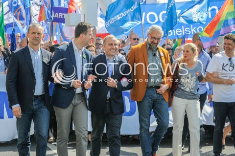  07.05.2016 WARSZAWA <br />MARSZ KOD I OPOZYCJI JESTESMY I BEDZIEMY W EUROPIE<br />N/Z WLADYSLAW KOSINIAK GRZEGORZ SCHETYNA KAMYSZ MATEUSZ KIJOWSKI BARBARA NOWACKA RYSZARD PETRU<br /> 