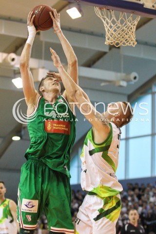  07.05.2016 KROSNO <br />KOSZYKOWKA 1 LIGA MEZCZYZN <br />MECZ FINALOWY O AWANS DO TAURON BASKET LIGI <br />MECZ MIASTO SZKLA KROSNO - LEGIA WARSZAWA <br />N/Z CEZARY TRYBANSKI DARIUSZ WYKA <br /> 