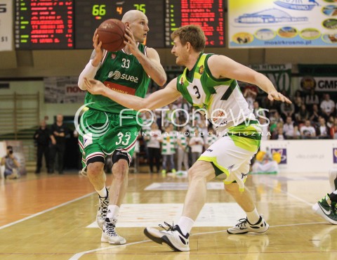  07.05.2016 KROSNO <br />KOSZYKOWKA 1 LIGA MEZCZYZN <br />MECZ FINALOWY O AWANS DO TAURON BASKET LIGI <br />MECZ MIASTO SZKLA KROSNO - LEGIA WARSZAWA <br />N/Z GRZEGORZ KUKIELKA WOJCIECH PISARCZYK <br /> 