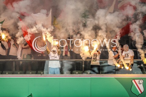  08.05.2016 WARSZAWA PILKA NOZNA <br />FOOTBALL EKSTRAKLASA STADION LEGII<br />MECZ LEGIA WARSZAWA - PIAST GLIWICE<br />N/Z FLARY OPRAWA LEGII WARSZAWA<br /> 