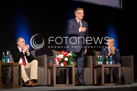  12.05.2016 LODZ<br />DEBATA KOD Z UDZIALEM BRONISLAWA KOMOROWSKIEGO DEMOKRACJA CZY NIEPODLEGLOSC<br />N/Z MACIEJ KLIMCZAK TOMASZ NALECZ BRONISLAW KOMOROWSKI<br /> 