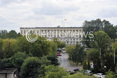  13.05.2016 WARSZAWA<br />PROTEST SLUZBY CELNEJ<br />N/Z BUDYNEK MINISTERSTWO SPRAW WEWNETRZNYCH I ADMINISTRACJI<br /> 