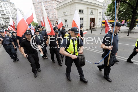  13.05.2016 WARSZAWA<br />PROTEST SLUZBY CELNEJ<br />N/Z UCZESTNICY PROTESTU<br /> 