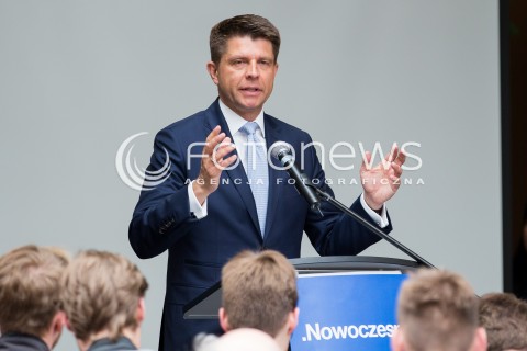  15.05.2016 LODZ <br />
POROZMAWIAJMY O LEPSZEJ POLSCE - NOWOCZESNA<br />
SPOTKANIE Z RYSZARDEM PETRU W LODZI<br />
N/Z RYSZARD PETRU<br />
 