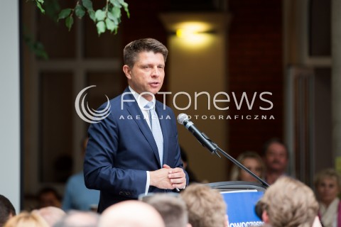  15.05.2016 LODZ <br />
POROZMAWIAJMY O LEPSZEJ POLSCE - NOWOCZESNA<br />
SPOTKANIE Z RYSZARDEM PETRU W LODZI<br />
N/Z RYSZARD PETRU<br />
 