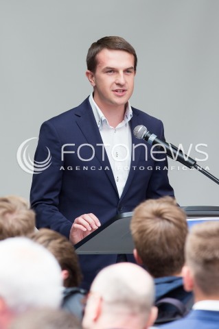  15.05.2016 LODZ <br />POROZMAWIAJMY O LEPSZEJ POLSCE - NOWOCZESNA<br />SPOTKANIE Z RYSZARDEM PETRU W LODZI<br />N/Z ADAM SZLAPKA<br /> 