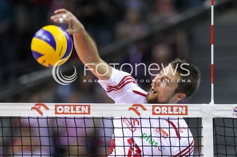  17.05.2016 KRAKOW (TAURON ARENA) <br />XIV MEMORIAL HUBERTA JERZEGO WAGNERA <br />MECZ POLSKA - BULGARIA ( MATCH POLAND - BULGARIA ) <br />N/Z MICHAL KUBIAK SYLWETKA ATAK<br /> 