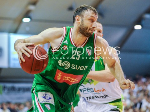  18.05.2016 KROSNO <br />KOSZYKOWKA 1 LIGA MEZCZYZN <br />MECZ FINALOWY O AWANS DO TAURON BASKET LIGI <br />MECZ MIASTO SZKLA KROSNO - LEGIA WARSZAWA <br />N/Z ADAM LINOWSKI <br /> 
