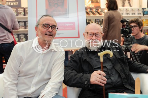  21.05.2016 WARSZAWA<br />WARSZAWSKIE TARGI KSIAZKI<br />N/Z JERZY BRALCZYK MICHAL OGOREK<br /> 