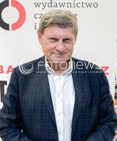  22.05.2016 WARSZAWA<br />WARSZAWSKIE TARGI KSIAZKI<br />N/Z LESZEK BALCEROWICZ<br /> 