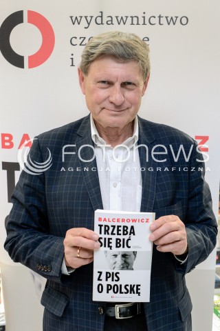  22.05.2016 WARSZAWA<br />WARSZAWSKIE TARGI KSIAZKI<br />N/Z LESZEK BALCEROWICZ<br /> 