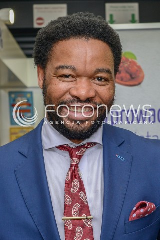  22.05.2016 WARSZAWA<br />WARSZAWSKIE TARGI KSIAZKI<br />N/Z JOSEPH SEELETSO<br /> 