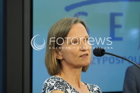  24.05.2016 WARSZAWA<br /> DZIEN W SEJMIE<br /> KONFERENCJA W SPRAWIE ZABIERANIA DZIECI POLSKIM RODZICOM<br /> N/Z MALGORZATA DZWIKOWSKA BAKOWSKA<br />  