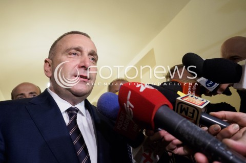  24.05.2016 WARSZAWA <br />SPOTKANIE LIDEROW OPOZYCJI W SEJMIE W SPRAWIE KRYZYSU WOKOL TRYBUNALU KONSTYTUCYJNEGO <br />N/Z GRZEGORZ SCHETYNA<br /> 