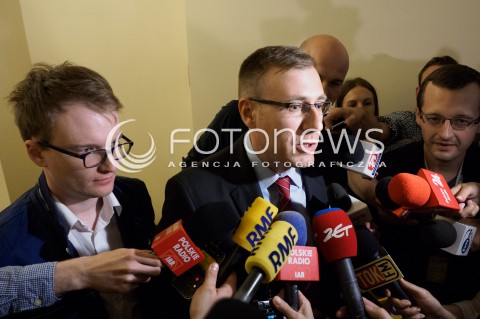  24.05.2016 WARSZAWA <br />SPOTKANIE LIDEROW OPOZYCJI W SEJMIE W SPRAWIE KRYZYSU WOKOL TRYBUNALU KONSTYTUCYJNEGO <br />N/Z MACIEJ MALECKI<br /> 