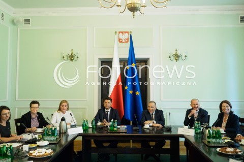  24.05.2016 WARSZAWA <br />SPOTKANIE LIDEROW OPOZYCJI W SEJMIE W SPRAWIE KRYZYSU WOKOL TRYBUNALU KONSTYTUCYJNEGO <br />N/Z RYSZARD PETRU GRZEGORZ SCHETYNA<br /> 