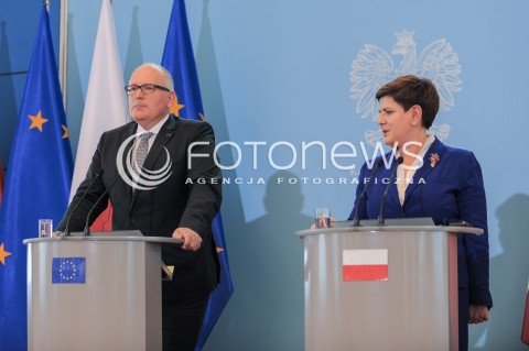  24.05.2016 WARSZAWA<br />KONFERENCJA PRASOWA<br />N/Z WICEPRZEWODNICZACY KOMISJI EUROPEJSKIEJ FRANS TIMMERMANS PREMIER BEATA SZYDLO<br /> 