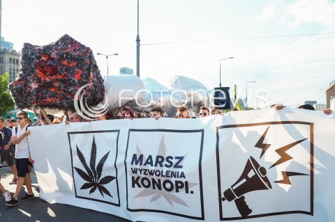  28.05.2016 WARSZAWA <br />MARSZ WYZWOLENIA KONOPII W 2016 <br />N/Z UCZESTNICY <br /> 