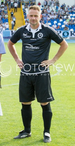  28.05.2016 MIELEC <br />PILKA NOZNA II LIGA SEZON 2015/2016 <br />MECZ STAL MIELEC - OLIMPIA ZAMBROW ( WYNIK 0:0 )<br />N/Z BOGUSLAW WYPARLO - KONIEC ZAKONCZENIE KARIERY <br /> 