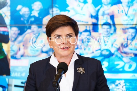  31.05.2016 WARSZAWA<br /> SPOTKANIE PREMIER BEATY SZYDLO Z PILKARZAMI RECZNYMI ZESPOLU VIVE TAURON KIELCE<br /> N/Z  PREMIER BEATA SZYDLO<br />  