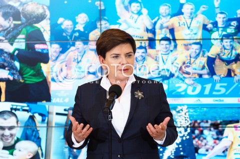  31.05.2016 WARSZAWA<br /> SPOTKANIE PREMIER BEATY SZYDLO Z PILKARZAMI RECZNYMI ZESPOLU VIVE TAURON KIELCE<br /> N/Z  PREMIER BEATA SZYDLO<br />  