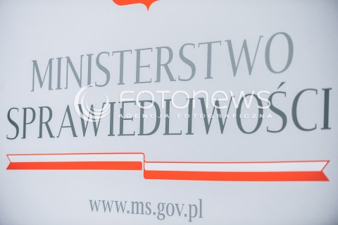  01.06.2016 WARSZAWA<br />KONFERENCJA PRASOWA MINISTRA SPRAWIEDLIWOSCI<br />N/Z NAPIS LOGO MINISTERSTWO SPRAWIEDLIWOSCI<br /> 