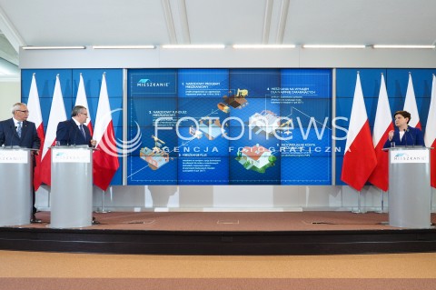  03.06.2016 WARSZAWA<br /> PREZENTACJA PROGRAMU MIESZKANIE PLUS <br /> N/Z BEATA SZYDLO ANDRZEJ ADAMCZYK KAZIMIERZ SMOLINSKI<br />  