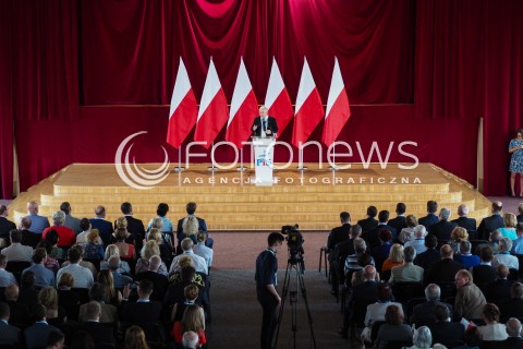 04.06.2016 WARSZAWA<br /> WYSTAPIENIE PREZESA PRAWA I SPRAWIEDLIWOSCI JAROSLAWA KACZYNSKIEGO <br /> N/Z PREZES PIS JAROSLAW KACZYNSKI <br />  