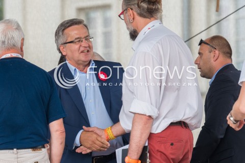  04.06.2016 WARSZAWA <br /> MARSZ KOMITETU OBRONY DEMOKRACJI WSZYSCY DLA WOLNOSCI <br /> N/Z  MATEUSZ KIJOWSKI BRONISLAW KOMOROWSKI<br />  