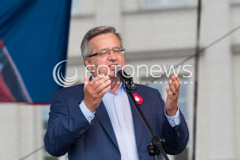  04.06.2016 WARSZAWA <br /> MARSZ KOMITETU OBRONY DEMOKRACJI WSZYSCY DLA WOLNOSCI <br /> N/Z  BRONISLAW KOMOROWSKI<br />  