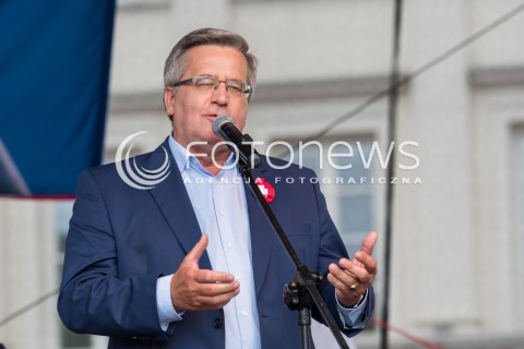  04.06.2016 WARSZAWA <br /> MARSZ KOMITETU OBRONY DEMOKRACJI WSZYSCY DLA WOLNOSCI <br /> N/Z BRONISLAW KOMOROWSKI <br />  