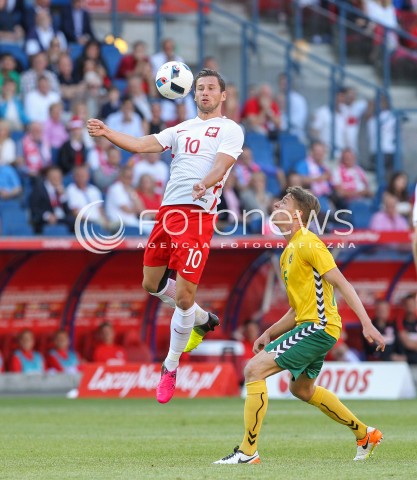  06.06.2016 KRAKOW REPREZENTACJA <br />MECZ TOWARZYSKI POLSKA - LITWA <br />( FRIENDLY MATCH POLAND - LITHUANIA ) <br />N/Z GRZEGORZ KRYCHOWIAK VYKINTAS SLIVKA <br /> 
