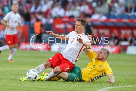  06.06.2016 KRAKOW REPREZENTACJA <br />MECZ TOWARZYSKI POLSKA - LITWA <br />( FRIENDLY MATCH POLAND - LITHUANIA ) <br />N/Z ARKADIUSZ MILIK MARK BENETA <br /> 