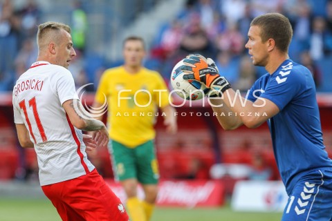  06.06.2016 KRAKOW REPREZENTACJA <br />MECZ TOWARZYSKI POLSKA - LITWA <br />( FRIENDLY MATCH POLAND - LITHUANIA ) <br />N/Z KAMIL GROSICKI EMILIJUS ZUBAS OBRONA PARADA<br /> 