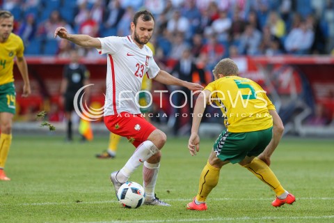  06.06.2016 KRAKOW REPREZENTACJA <br />MECZ TOWARZYSKI POLSKA - LITWA <br />( FRIENDLY MATCH POLAND - LITHUANIA ) <br />N/Z FILIP STARZYNSKI VAIDAS SLAVICKAS <br /> 