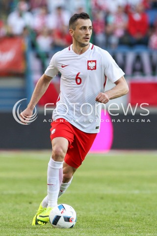  06.06.2016 KRAKOW REPREZENTACJA <br />MECZ TOWARZYSKI POLSKA - LITWA <br />( FRIENDLY MATCH POLAND - LITHUANIA ) <br />N/Z TOMASZ JODLOWIEC SYLWETKA <br /> 