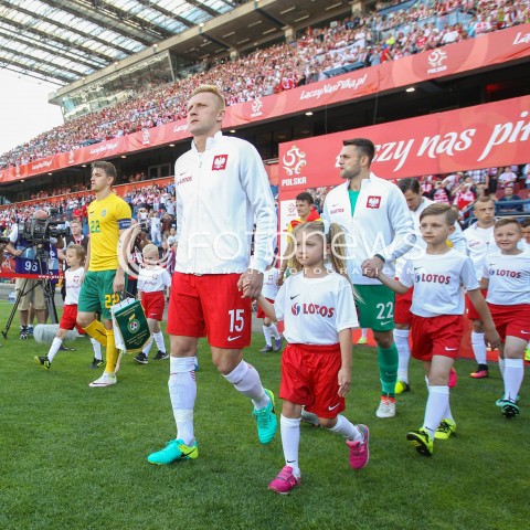  06.06.2016 KRAKOW REPREZENTACJA <br />MECZ TOWARZYSKI POLSKA - LITWA <br />( FRIENDLY MATCH POLAND - LITHUANIA ) <br />N/Z KAMIL GLIK WYJSCIE NA BOISKO LUKASZ FABIANSKI<br /> 