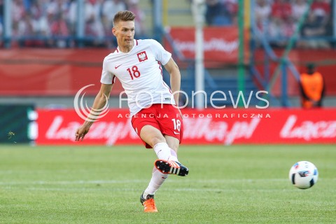  06.06.2016 KRAKOW REPREZENTACJA <br />MECZ TOWARZYSKI POLSKA - LITWA <br />( FRIENDLY MATCH POLAND - LITHUANIA ) <br />N/Z BARTOSZ SALAMON SYLWETKA <br /> 