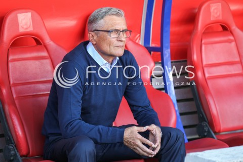  06.06.2016 KRAKOW REPREZENTACJA <br />MECZ TOWARZYSKI POLSKA - LITWA <br />( FRIENDLY MATCH POLAND - LITHUANIA ) <br />N/Z ADAM NAWALKA - I TRENER SELEKCJONER ( HEAD COACH ) SYLWETKA <br /> 