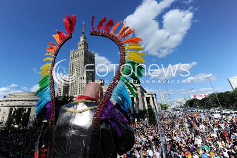  11.06.2016 WARSZAWA<br />PARADA ROWNOSCI<br />N/Z UCZESTNICY PARADY<br /> 
