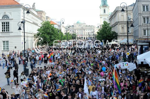  11.06.2016 WARSZAWA<br />PARADA ROWNOSCI<br />N/Z UCZESTNICY PARADY<br /> 