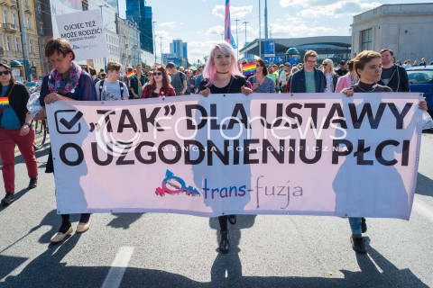  11.06.2016 WARSZAWA<br /> PARADA ROWNOSCI SRODOWISK LGBTQ<br /> N/Z UCZESTNICY<br />  