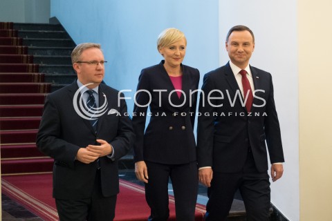  17.06.2016 WARSZAWA <br /> WIZYTA PREZYDENTA REPUBLIKI FEDERALNEJ NIEMIEC W POLSCE<br /> CEREMONIA PRZYWITANIA W PALACU PREZYDENCKIM <br /> N/Z <br /> AGATA KORNHAUSER DUDA PREZYDENT RP ANDRZEJ DUDA <br />  