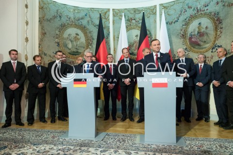  17.06.2016 WARSZAWA <br /> WIZYTA PREZYDENTA REPUBLIKI FEDERALNEJ NIEMIEC W POLSCE<br /> INAUGURACJA POLSKO NIEMIECKIEJ GRUPY REFLEKSYJNEJ <br /> N/Z PREZYDENT RFN JOACHIM GAUCK PREZYDENT RP ANDRZEJ DUDA  <br />  
