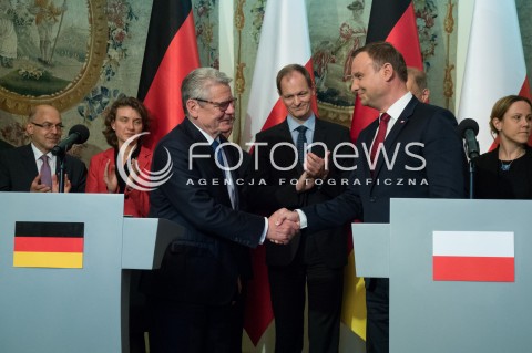  17.06.2016 WARSZAWA <br /> WIZYTA PREZYDENTA REPUBLIKI FEDERALNEJ NIEMIEC W POLSCE<br /> INAUGURACJA POLSKO NIEMIECKIEJ GRUPY REFLEKSYJNEJ <br /> N/Z PREZYDENT RFN JOACHIM GAUCK PREZYDENT RP ANDRZEJ DUDA  <br />  
