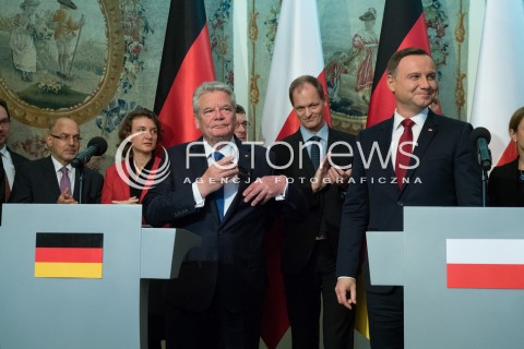  17.06.2016 WARSZAWA <br /> WIZYTA PREZYDENTA REPUBLIKI FEDERALNEJ NIEMIEC W POLSCE<br /> INAUGURACJA POLSKO NIEMIECKIEJ GRUPY REFLEKSYJNEJ <br /> N/Z PREZYDENT RFN JOACHIM GAUCK PREZYDENT RP ANDRZEJ DUDA  <br />  
