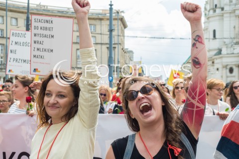  18.06.2016 WARSZAWA <br /> MARSZ DLA GODNOSCI KOBIET <br /> N/Z UCZESTNICY <br />  