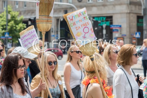  18.06.2016 WARSZAWA <br /> MARSZ DLA GODNOSCI KOBIET <br /> N/Z UCZESTNICY <br />  