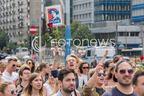  18.06.2016 WARSZAWA <br /> MARSZ DLA GODNOSCI KOBIET <br /> N/Z UCZESTNICY <br />  